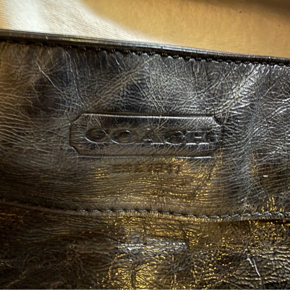 Coach Black Leather Zoe Shoulder Bag with purple satin lining Great Condition - Picture 3 of 7